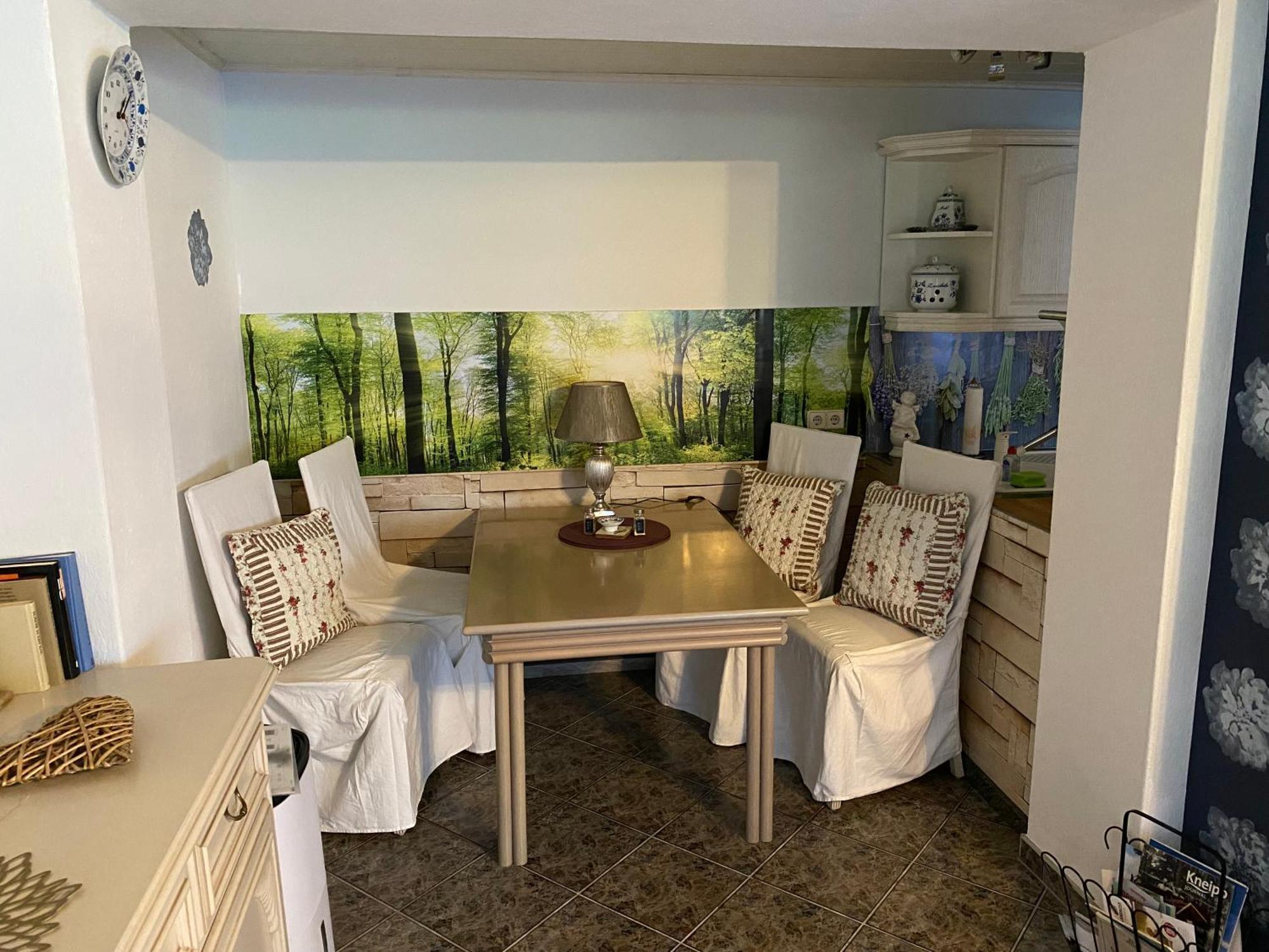 Grosse Helle Wohnung Am Wald In Bad Saarow Nahe Gruenheide Und Berlin Souterrain Exterior photo